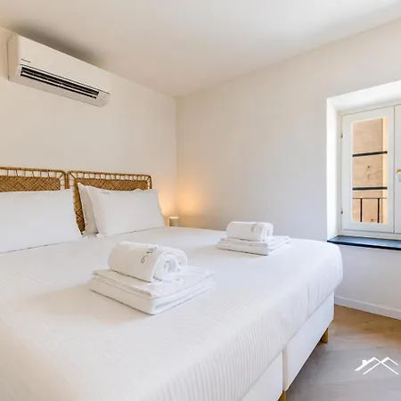 Aparthotel 2min | 2br| Wifi|a/c| By Tilo